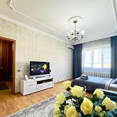 Gagarin One Bedroom Apartment Ałma Ata Zewnętrze zdjęcie